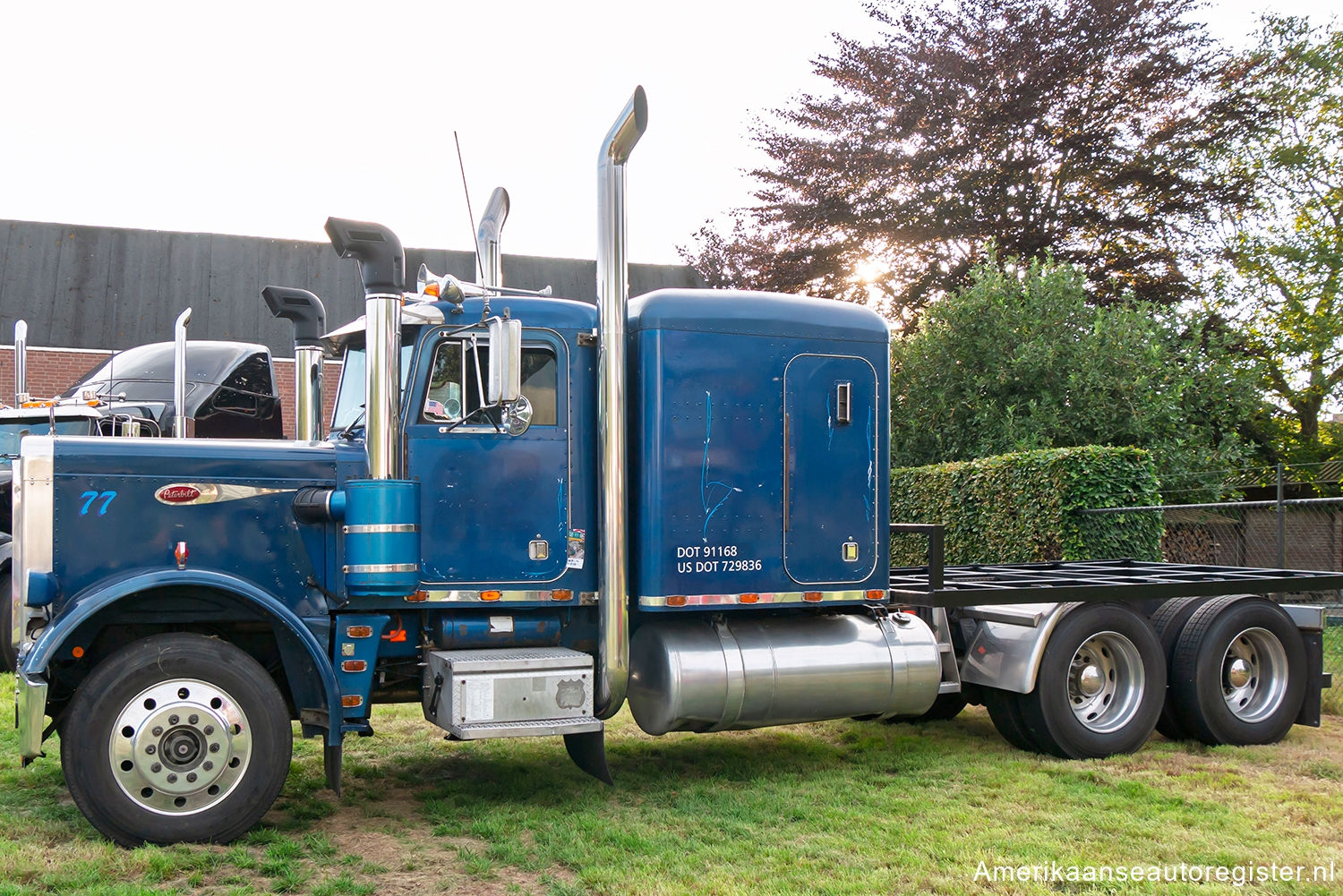 Vrachtwagens Peterbilt 359 uit 1967